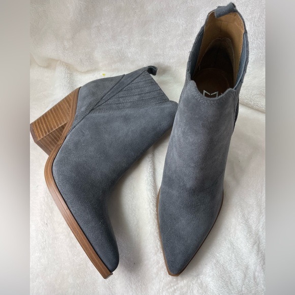 Marc Fisher LTD Gadri Pointed Toe Bootie Gray‎ Ankle Boots 9 M  D451 - Picture 8 of 9